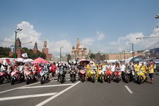 moscow city racing 2010 - гонки мотоциклов в кремле